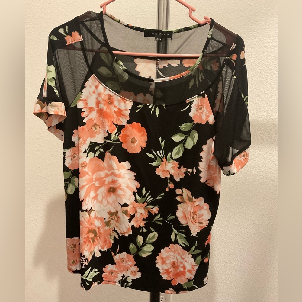 "Posh and Pretty: Atelier 29 Light Pink Floral Blouse - Size L"